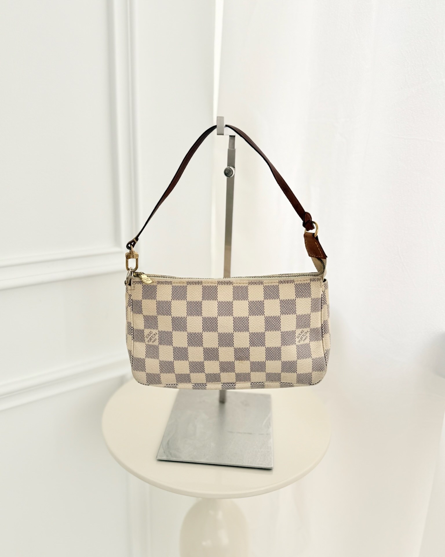 Louis Vuitton Damier Azur Pochette