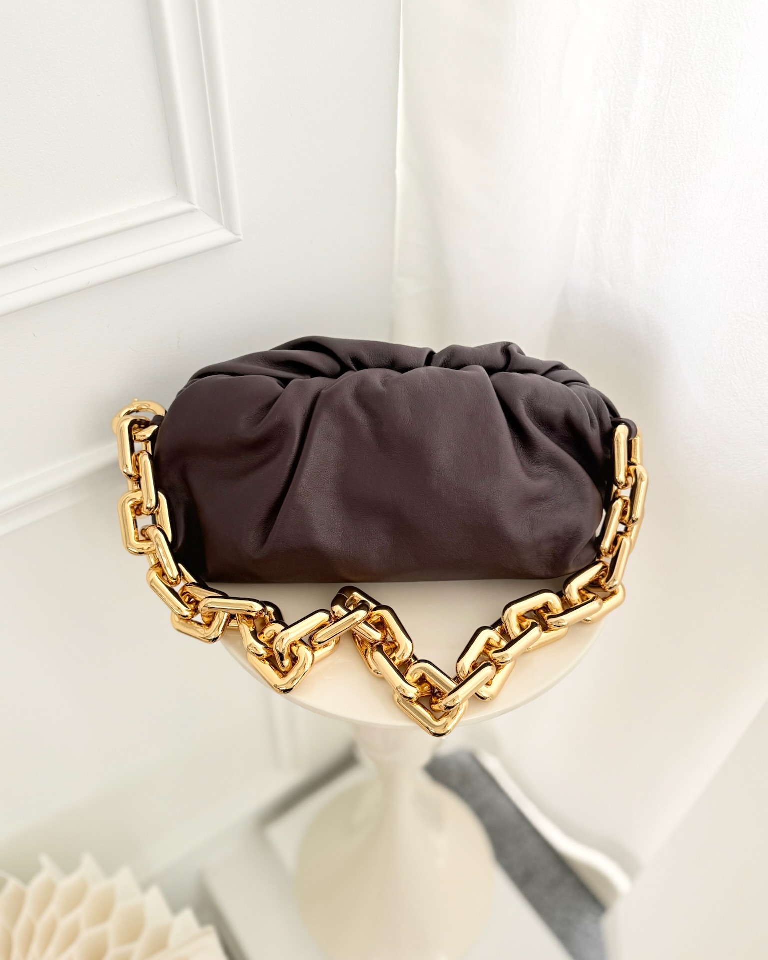 Bottega Veneta Chain Pouch Brown Calfskin