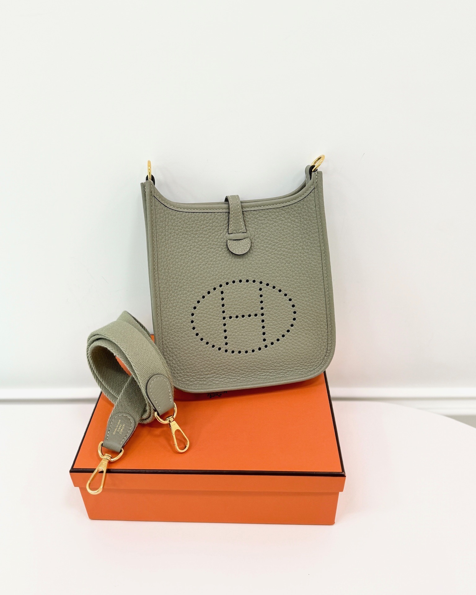 Hermès Mini Evelyne 16 Sauge Q1 Clemence