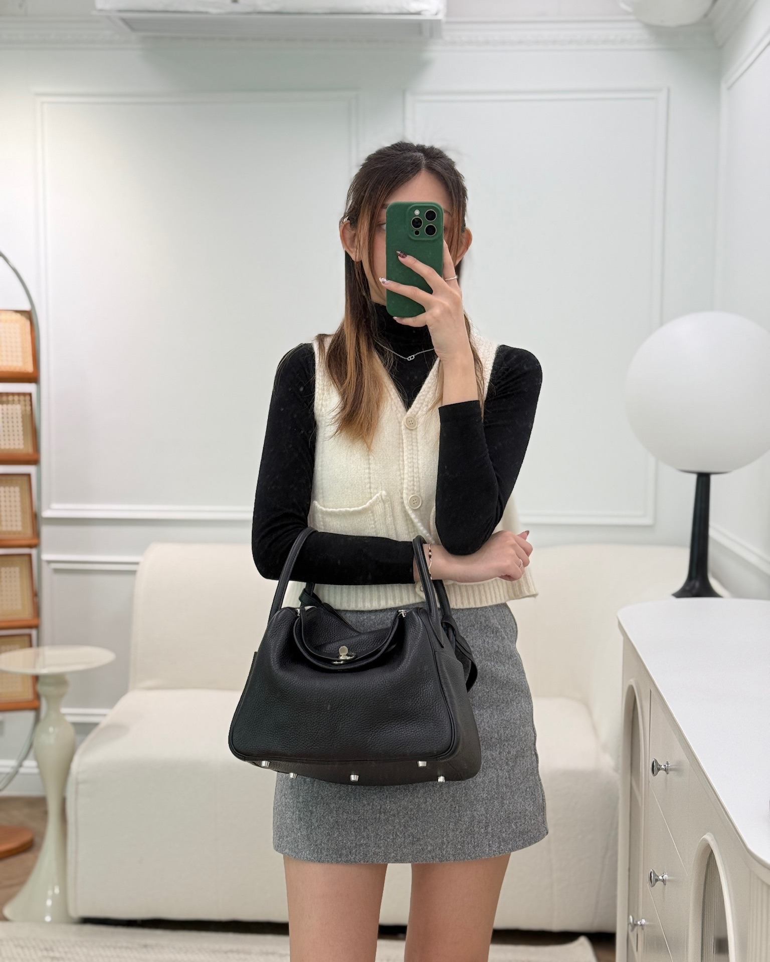 Hermès Lindy 30 Black Clemence Palladium Hardware