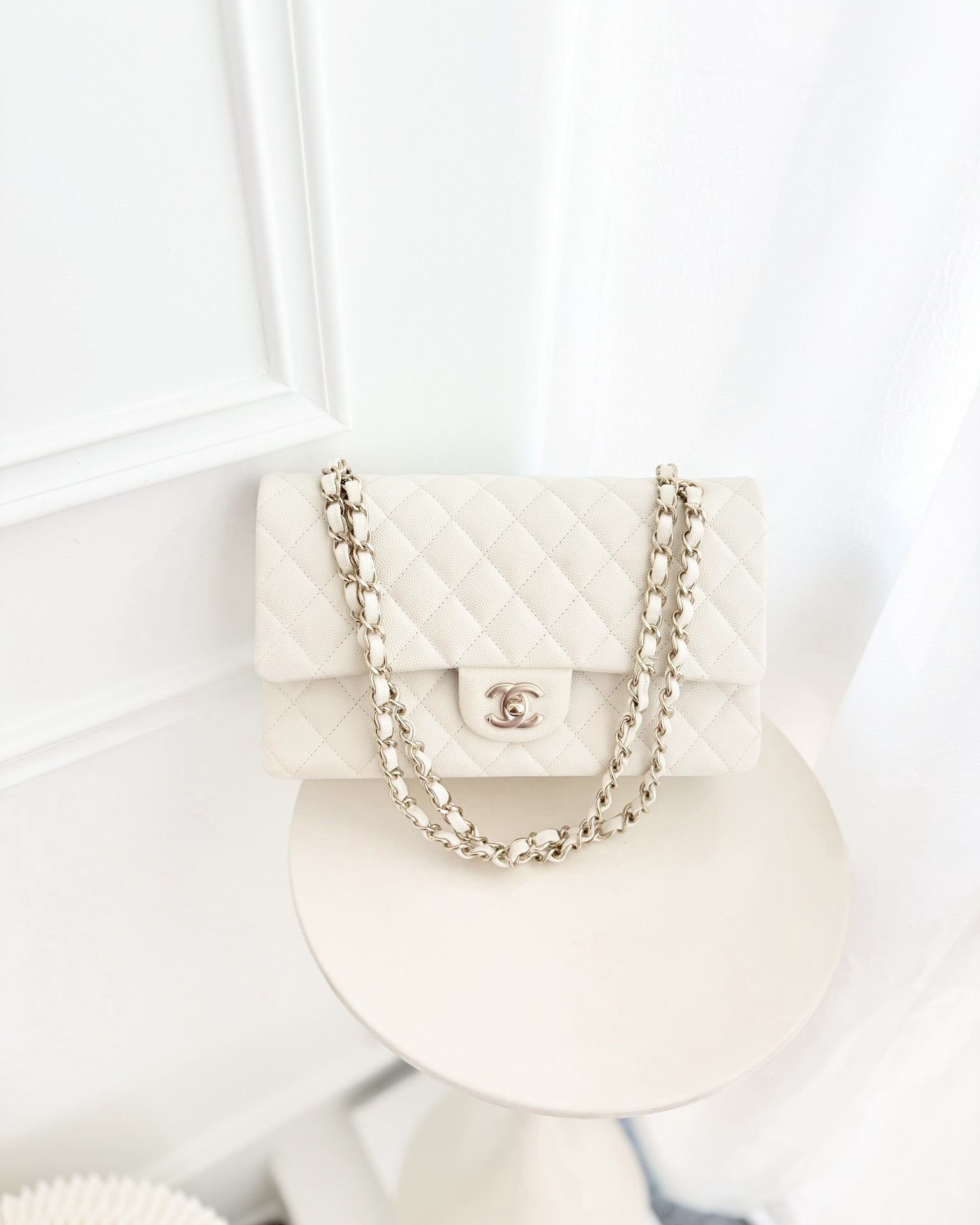 Chanel M/L Medium Classic Flap Quilted White Caviar