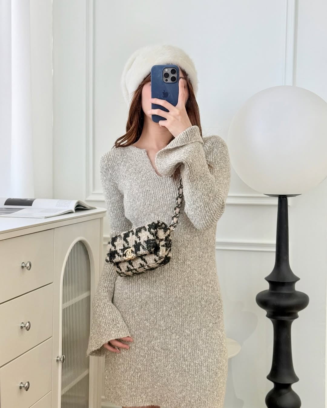 Chanel 19 Waist Bag Tweed Houndstooth Black Beige Mixed Hardware 19K