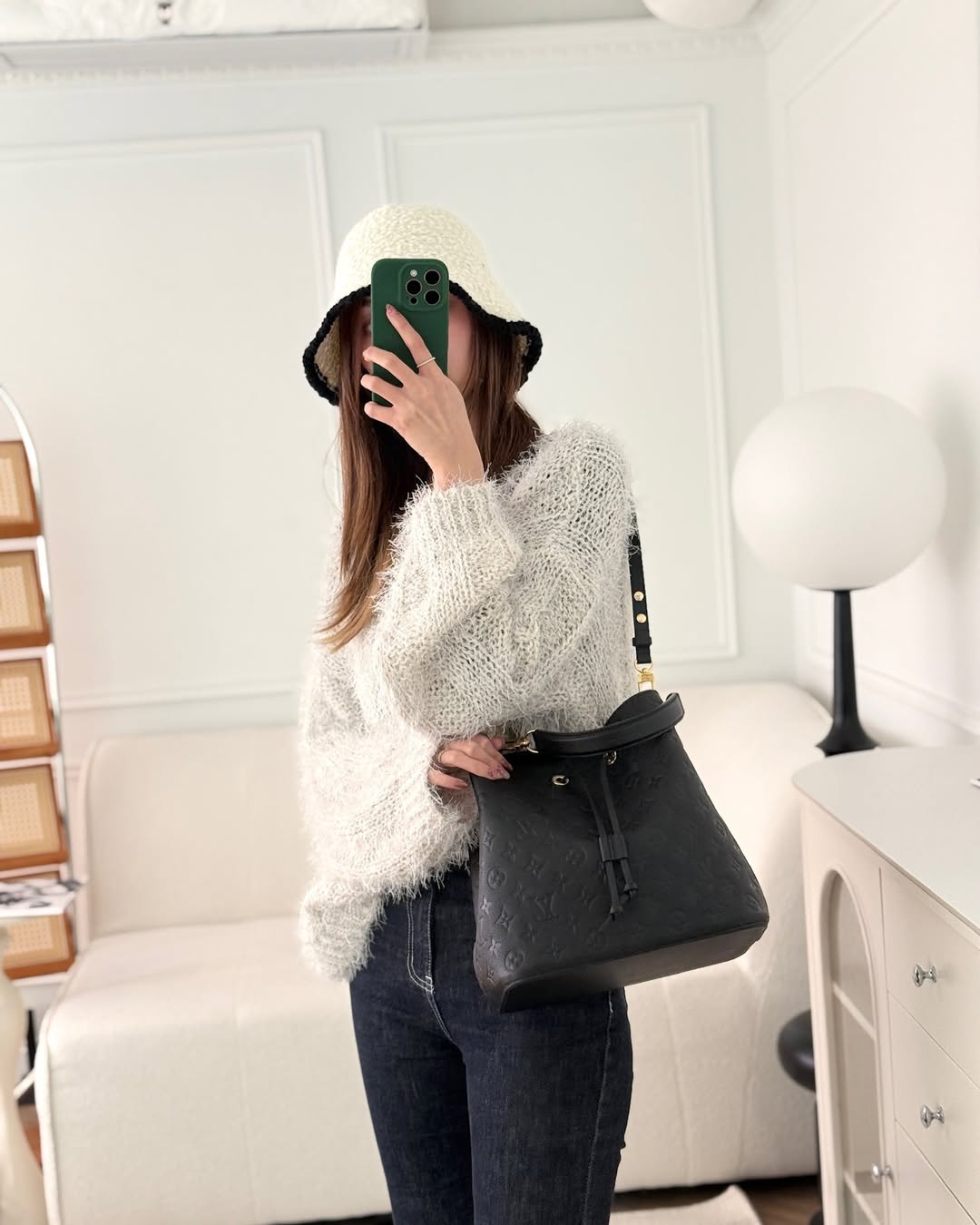 Louis Vuitton NeoNoe MM Monogram Empreinte Leather Black