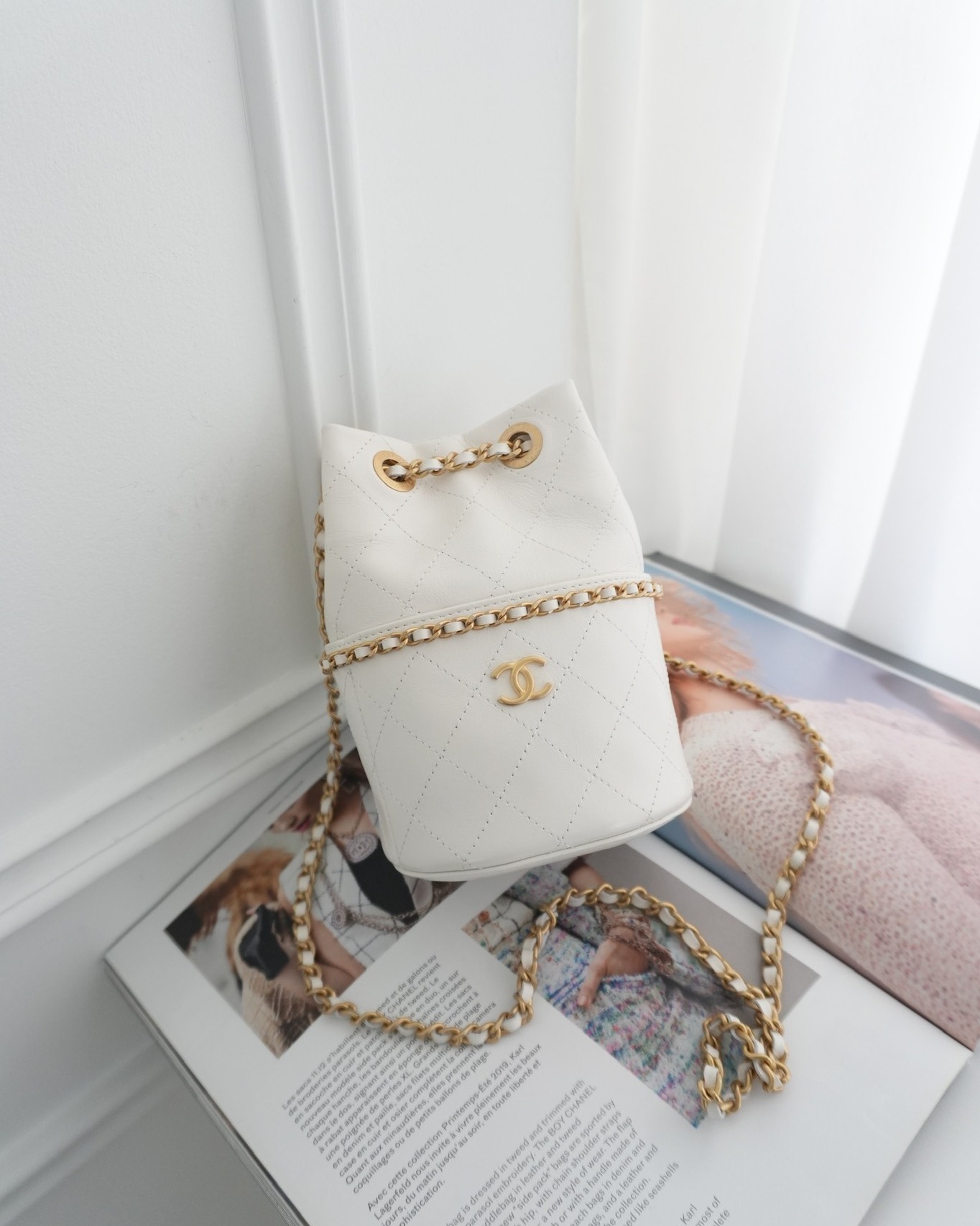 Chanel Mini Bucket Bag White Shiny Lambskin Aged  25C
