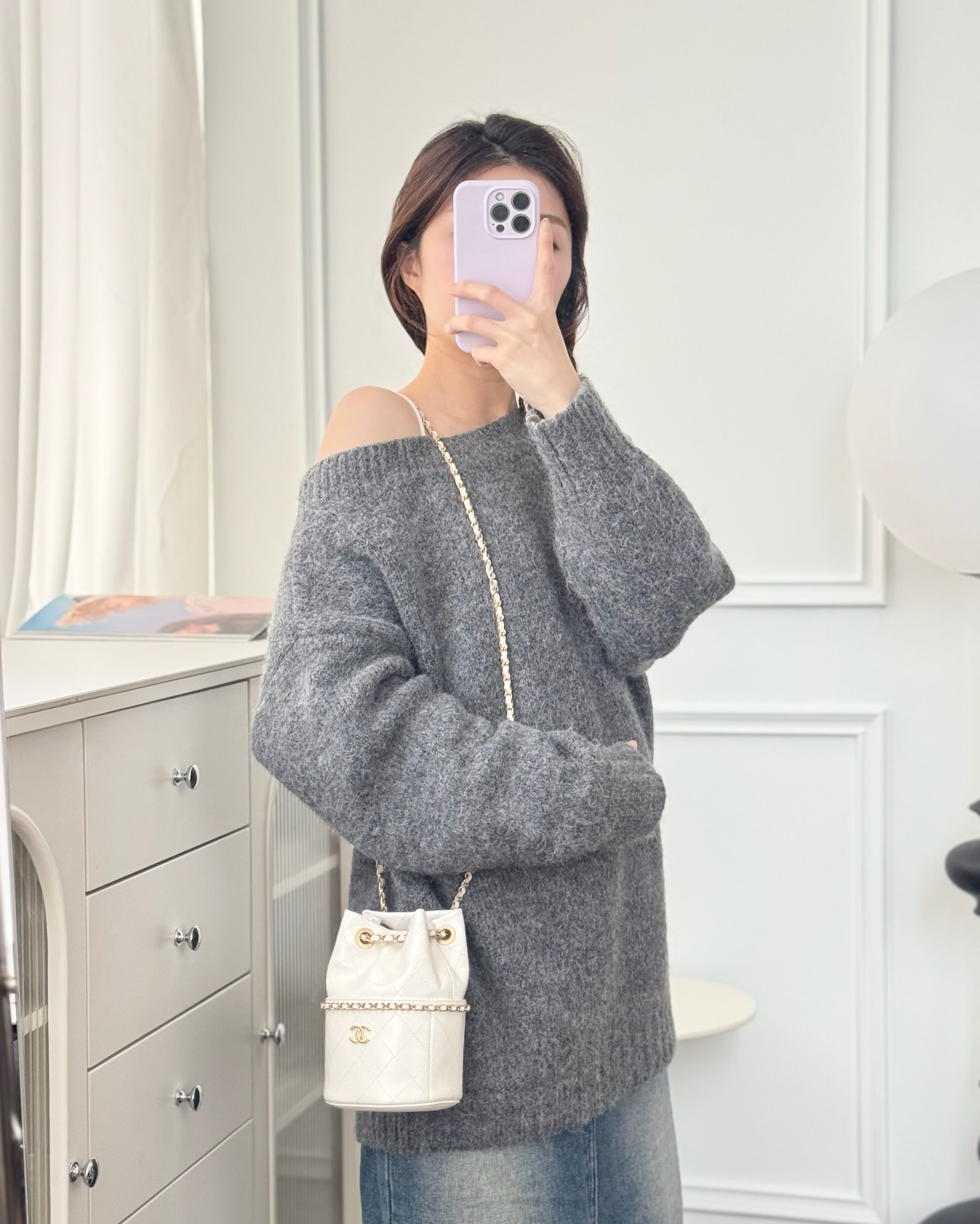 Chanel Mini Bucket Bag White Shiny Lambskin Aged  25C