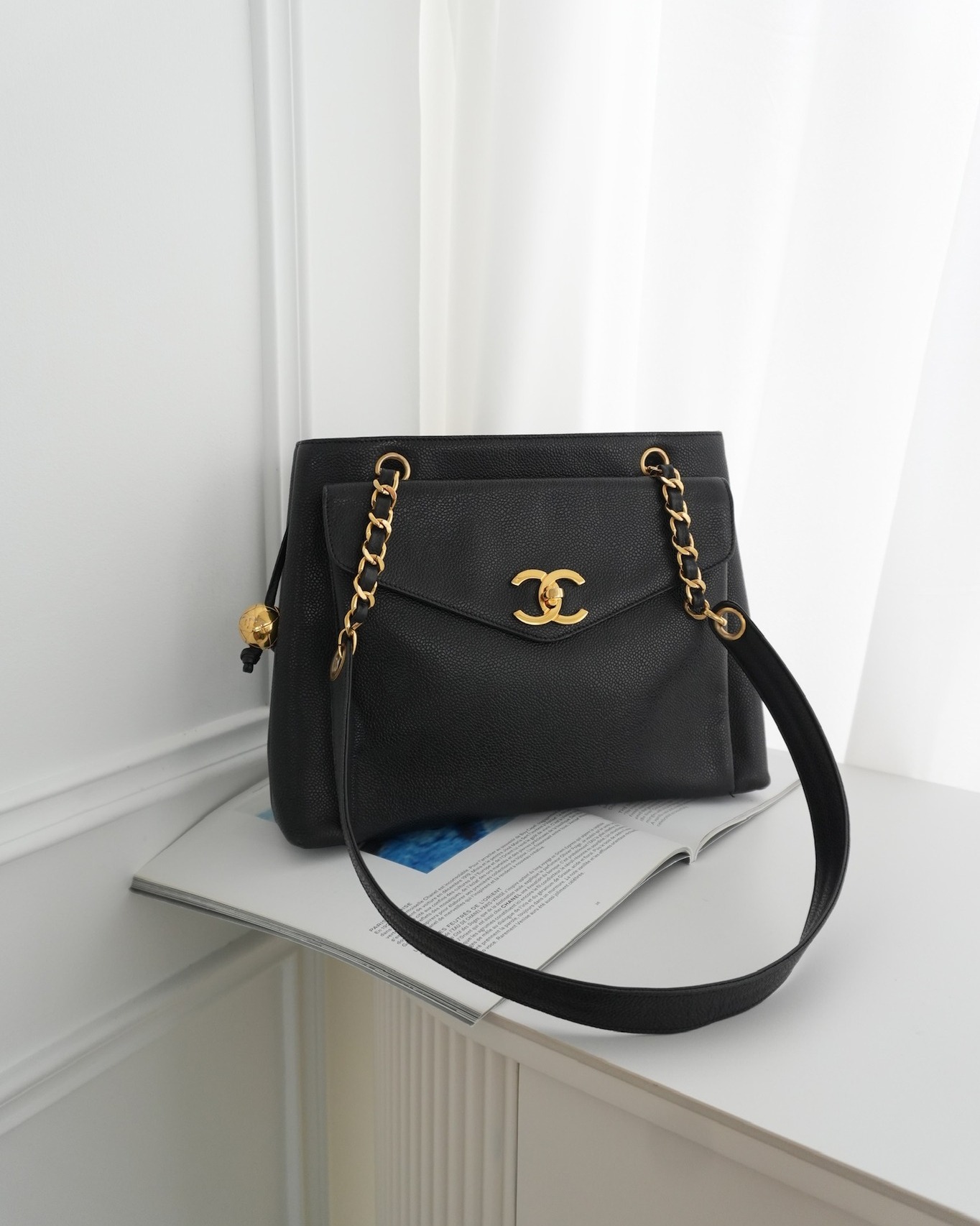 Chanel Vintage Tote Black 24K