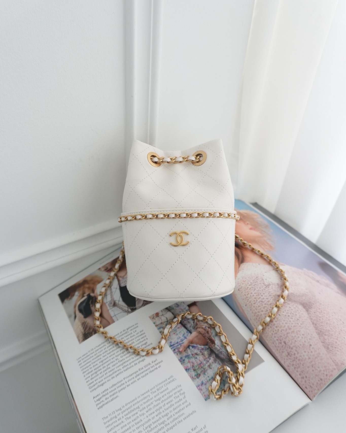 Chanel Mini Bucket Bag White Shiny Lambskin Aged  25C