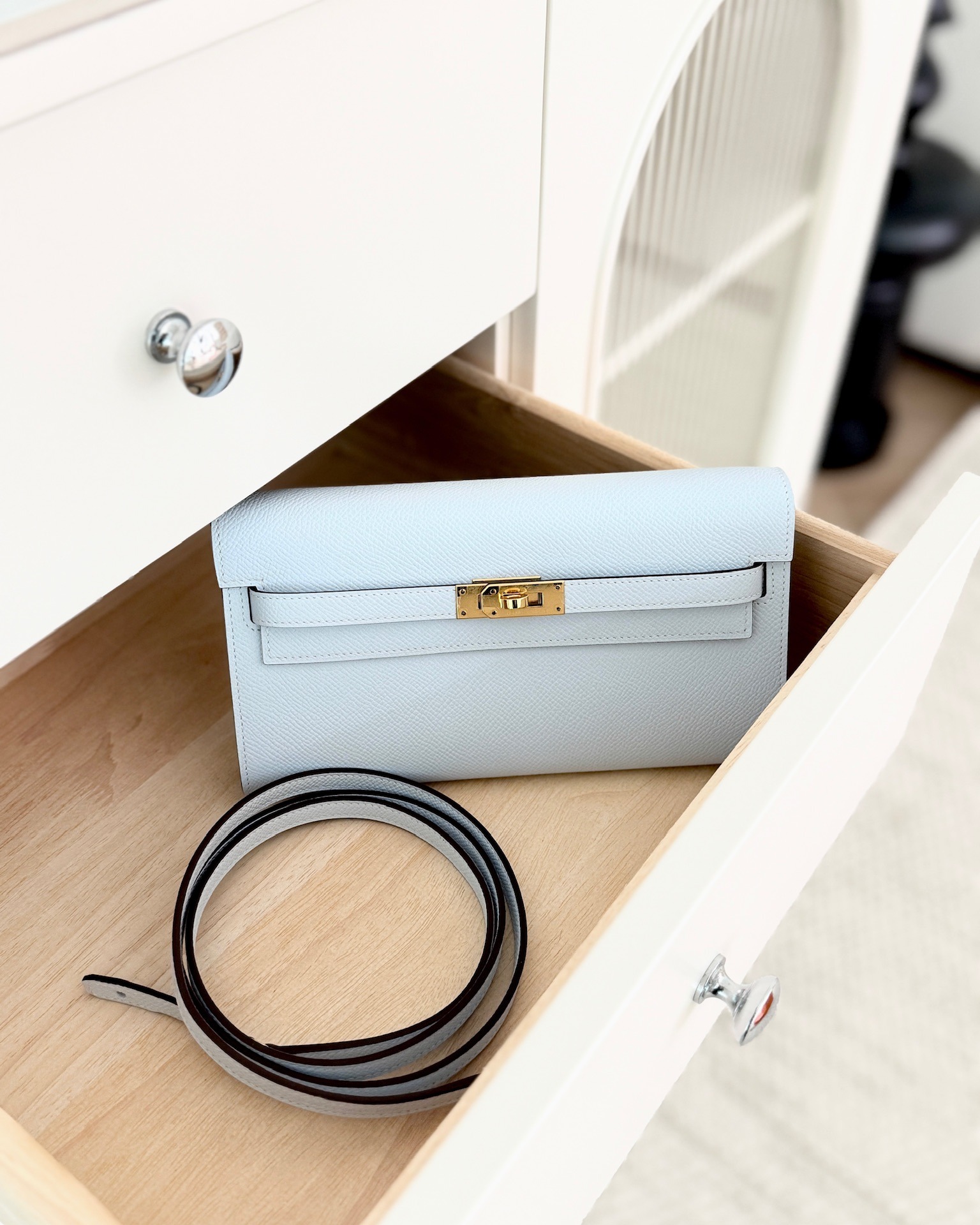 Hermès Kelly To Go Wallet Gold Hardware Bleu Brume T0 Epsom