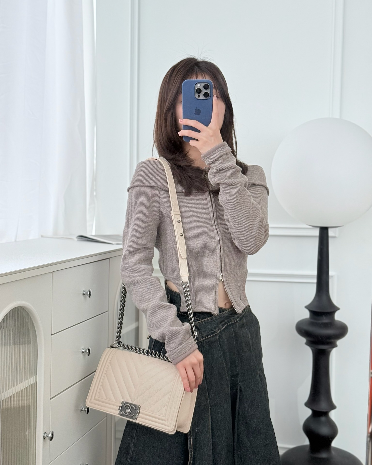 Chanel Medium Boy Chevron Beige Caviar Ruthenium Hardware