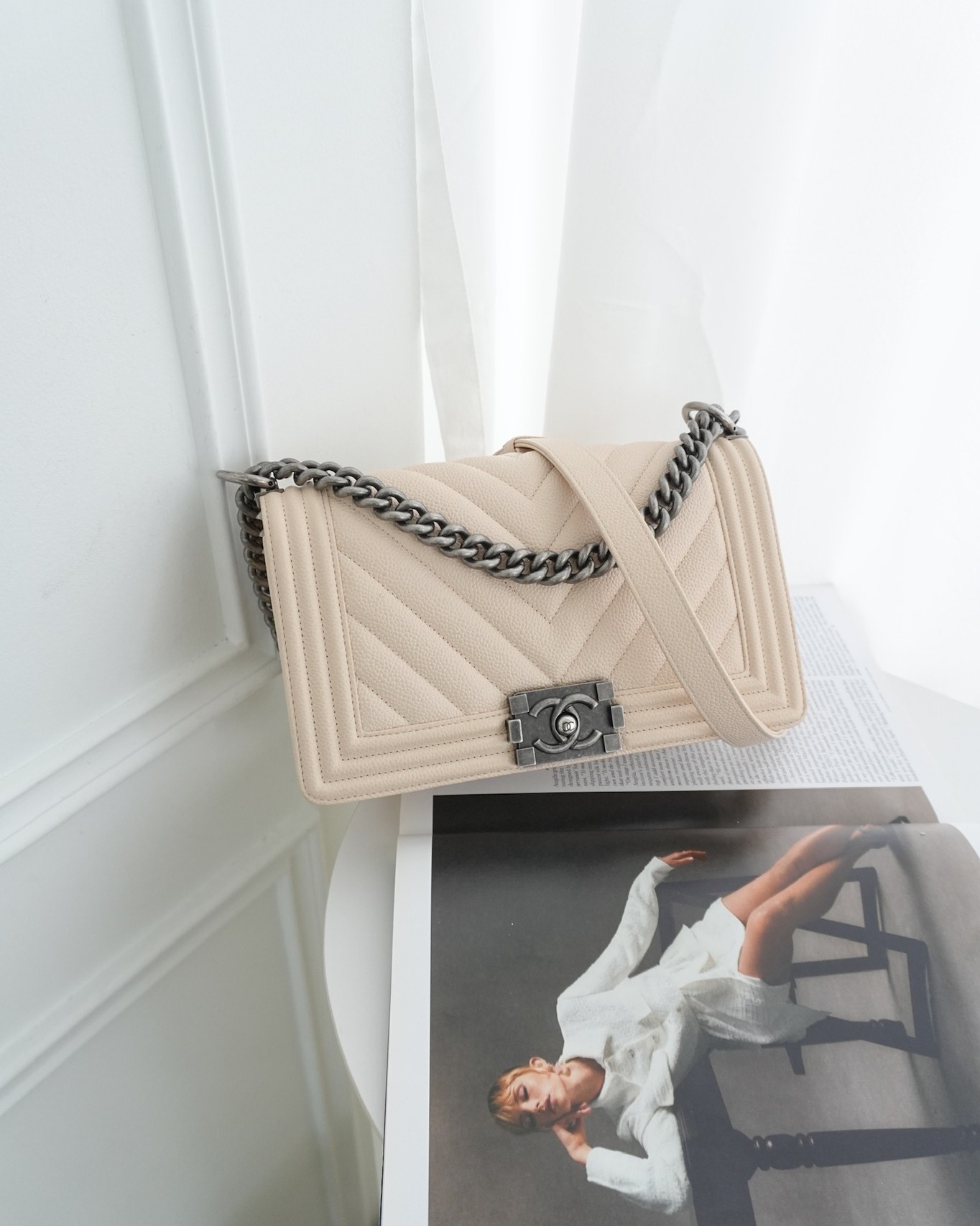 Chanel Medium Boy Chevron Beige Caviar Ruthenium Hardware