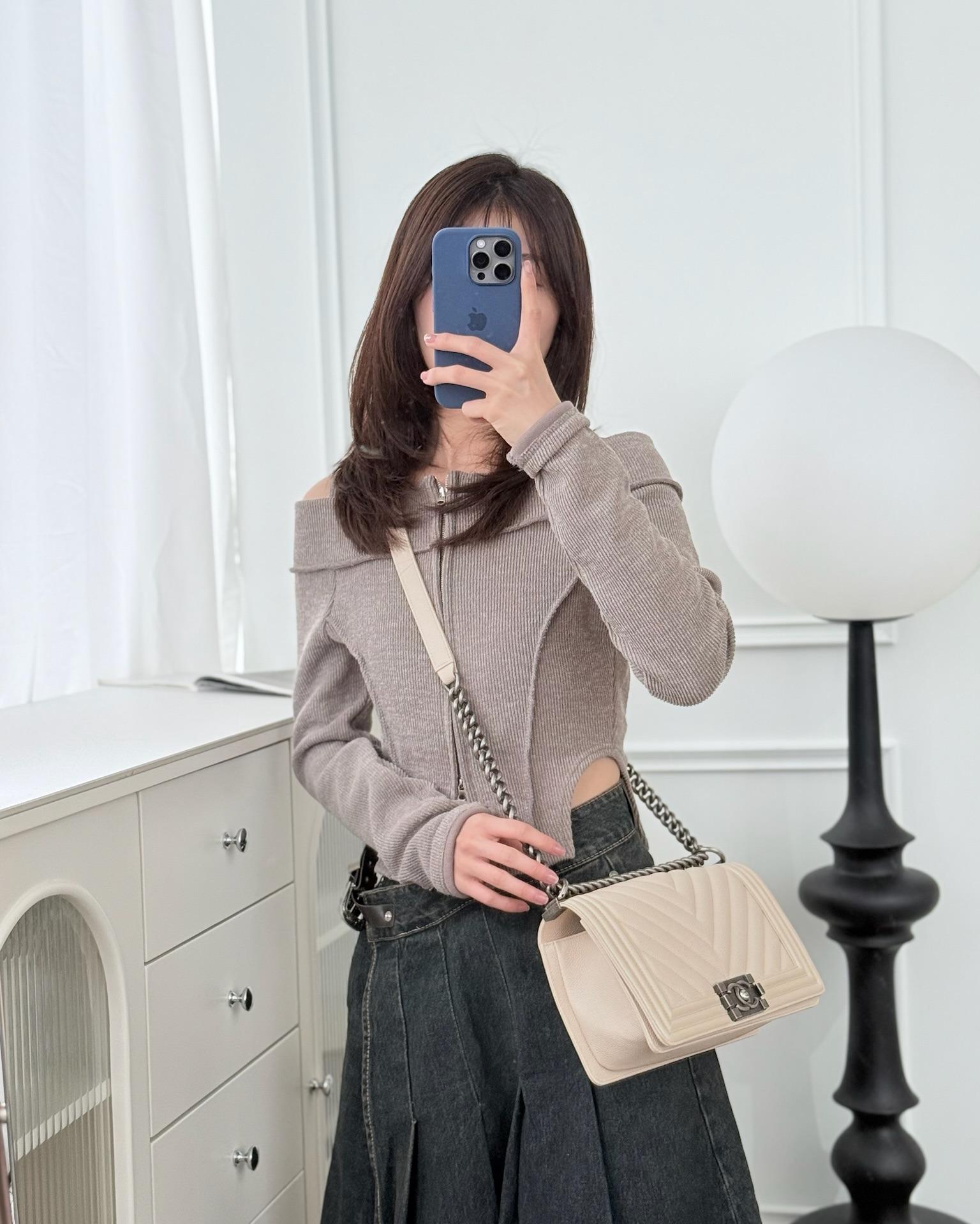 Chanel Medium Boy Chevron Beige Caviar Ruthenium Hardware