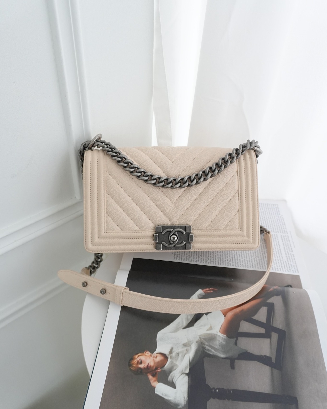 Chanel Medium Boy Chevron Beige Caviar Ruthenium Hardware
