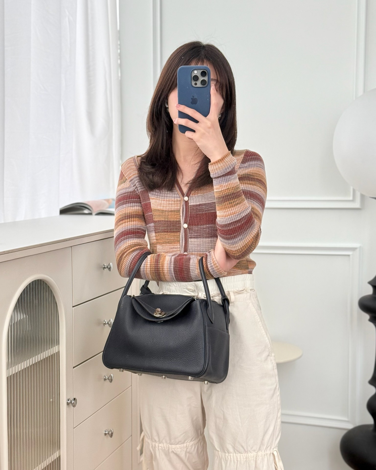 Hermès Lindy 26 Bleu Nuit 2Z Clemence Palladium Hardware