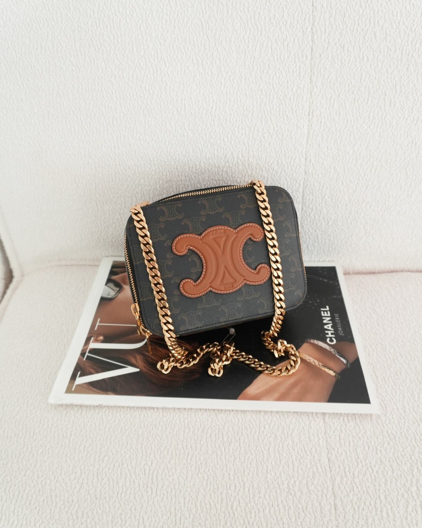 Celine Cuir Box On Chain Triomphe Canvas Tan Calfskin