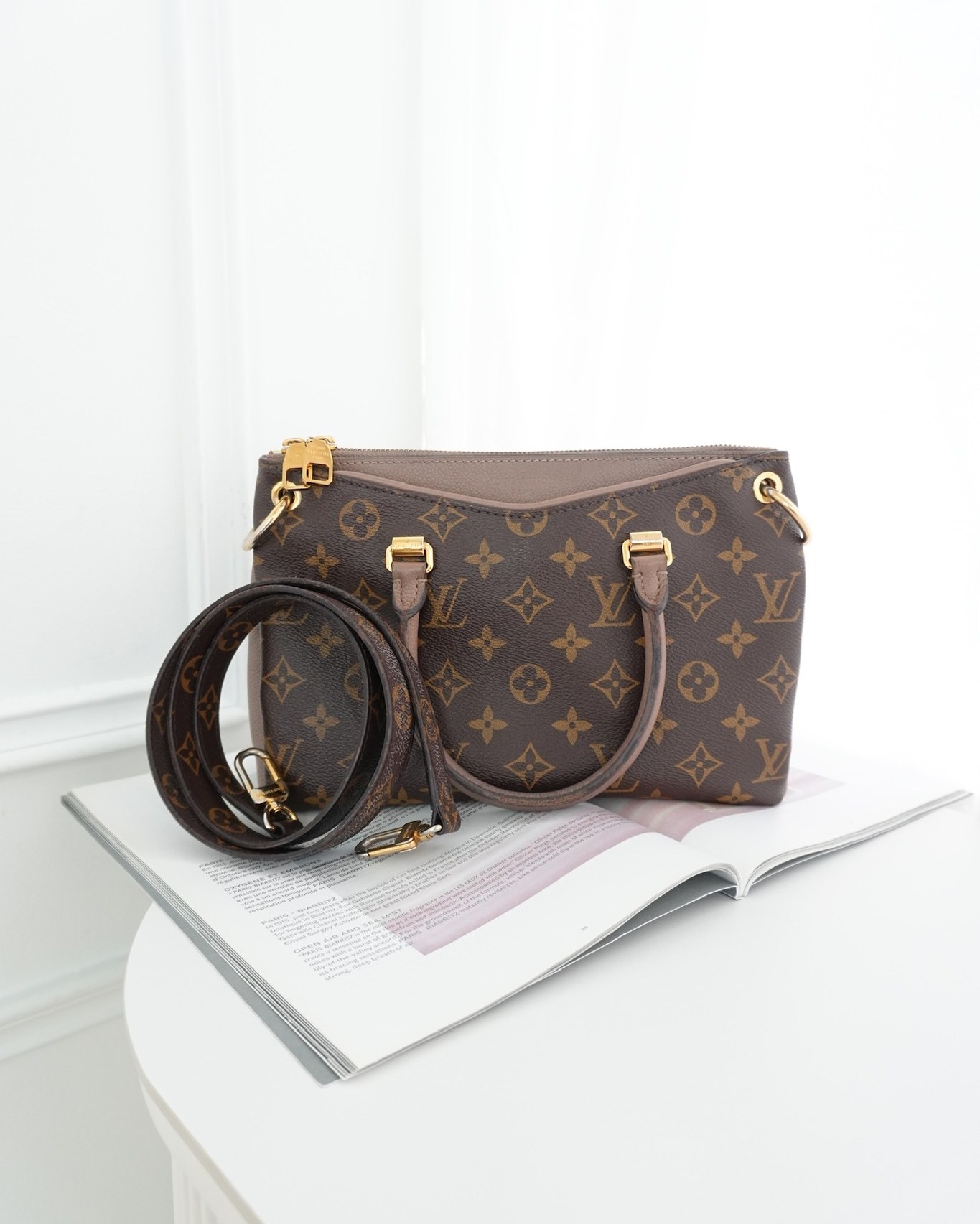 Louis Vuitton Pallas BB Monogram Full Taupe Glace