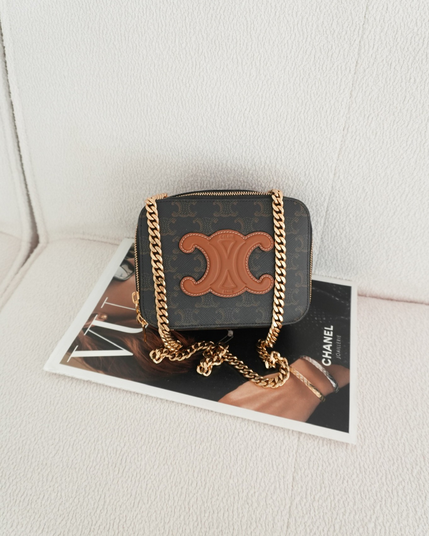 Celine Cuir Box On Chain Triomphe Canvas Tan Calfskin