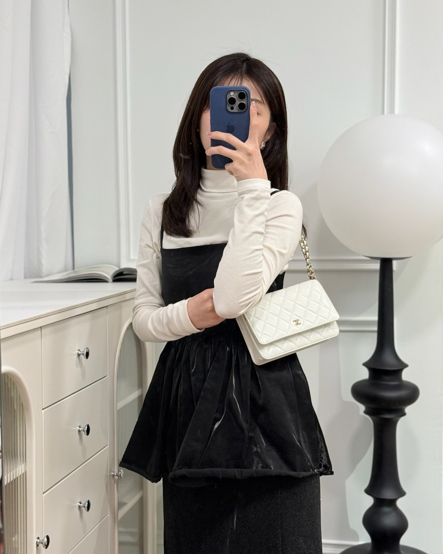 Chanel Quilted Classic Wallet on Chain WOC White Caviar