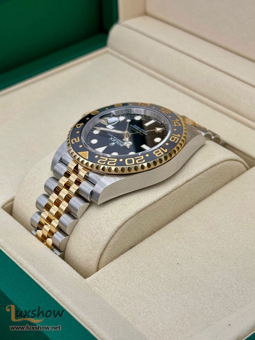 Rolex GMT-Master II 40mm 126713GRNR Two-Tone Jubilee