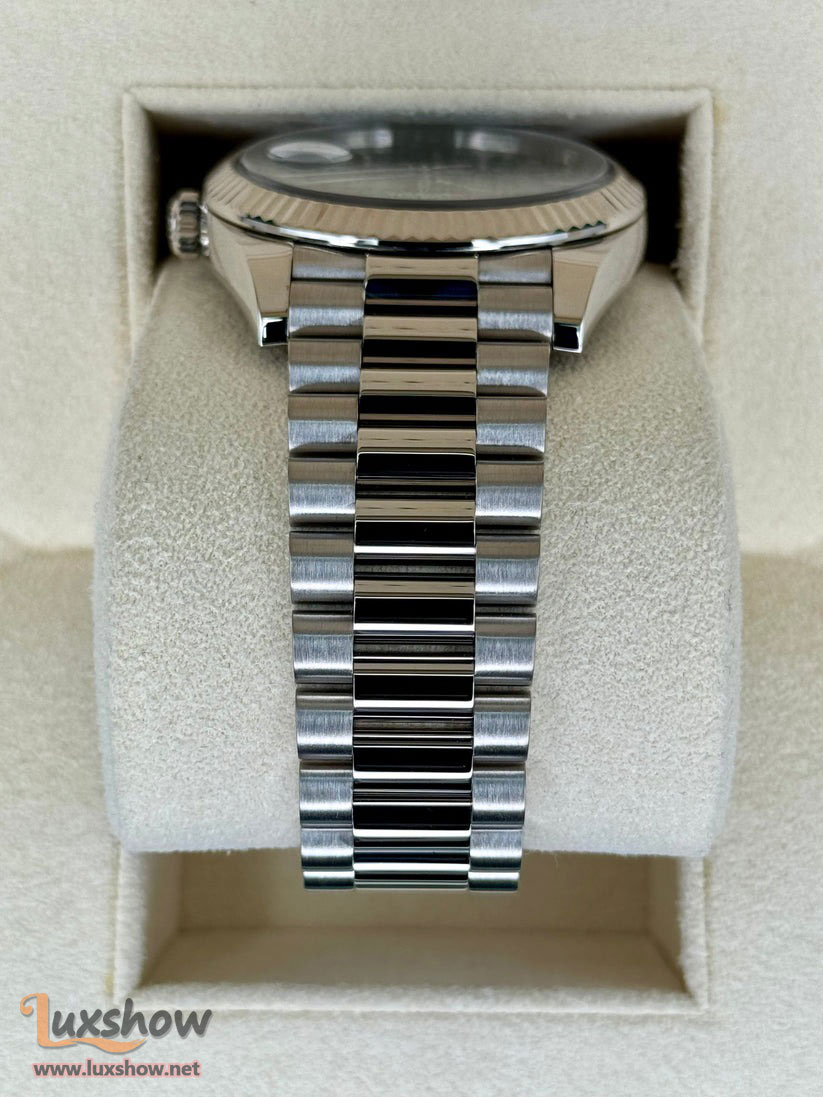 Rolex Day-Date 40mm 228239 White Gold Olive Dial
