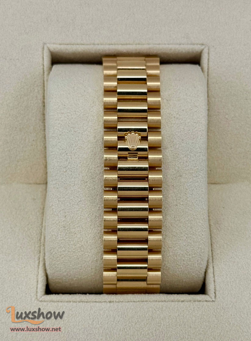 Rolex Day-Date 40mm 228238 Presidential Green Dial