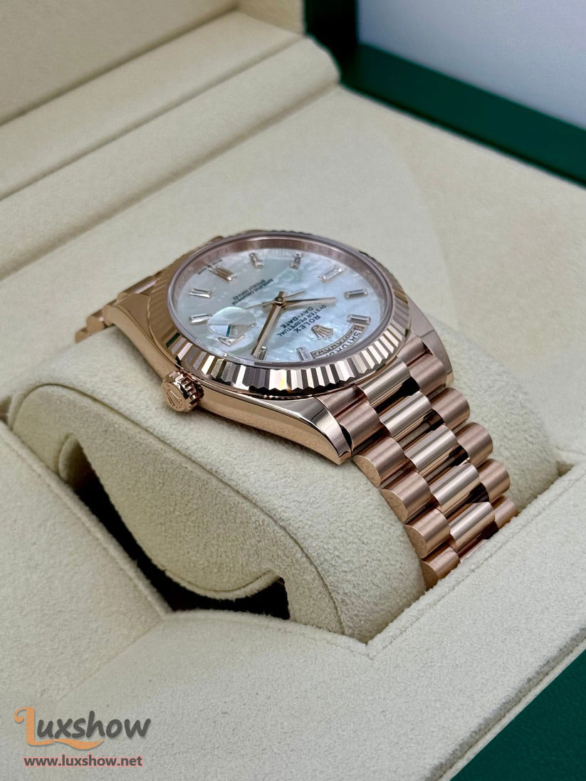 Rolex Day-Date 40mm 228235 Presidential Bracelet 18 kt Everose Gold Mother Of Pearl (MOP) Diamond Baguette Dial