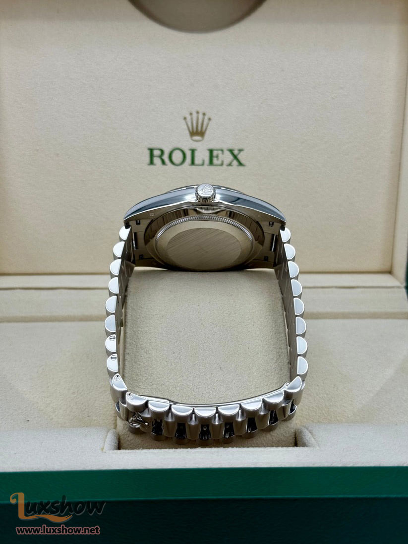 Rolex Day-Date 40mm 228239 White Gold Olive Dial