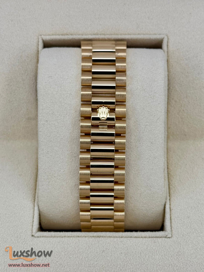 Rolex Day-Date 40mm 228238 Arabic Calendar Green Dial