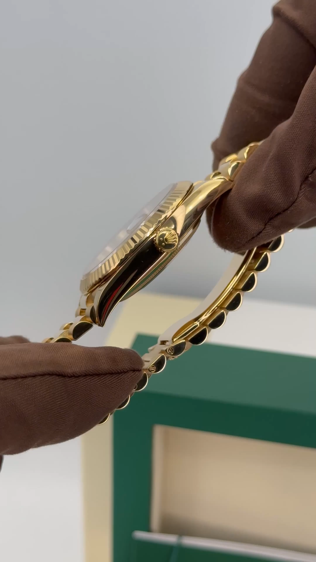 Rolex Day-Date 40mm 228238 18K Yellow Gold Presidential Bracelet White Dial