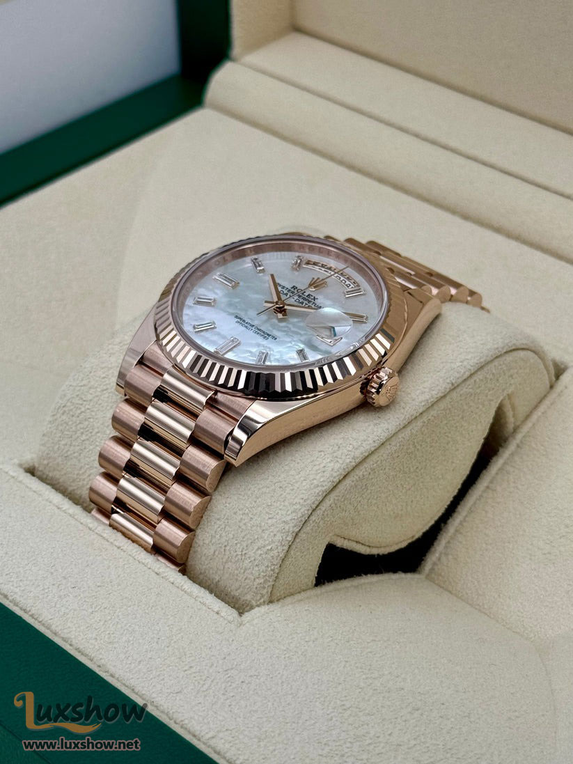 Rolex Day-Date 40mm 228235 Presidential Bracelet 18 kt Everose Gold Mother Of Pearl (MOP) Diamond Baguette Dial