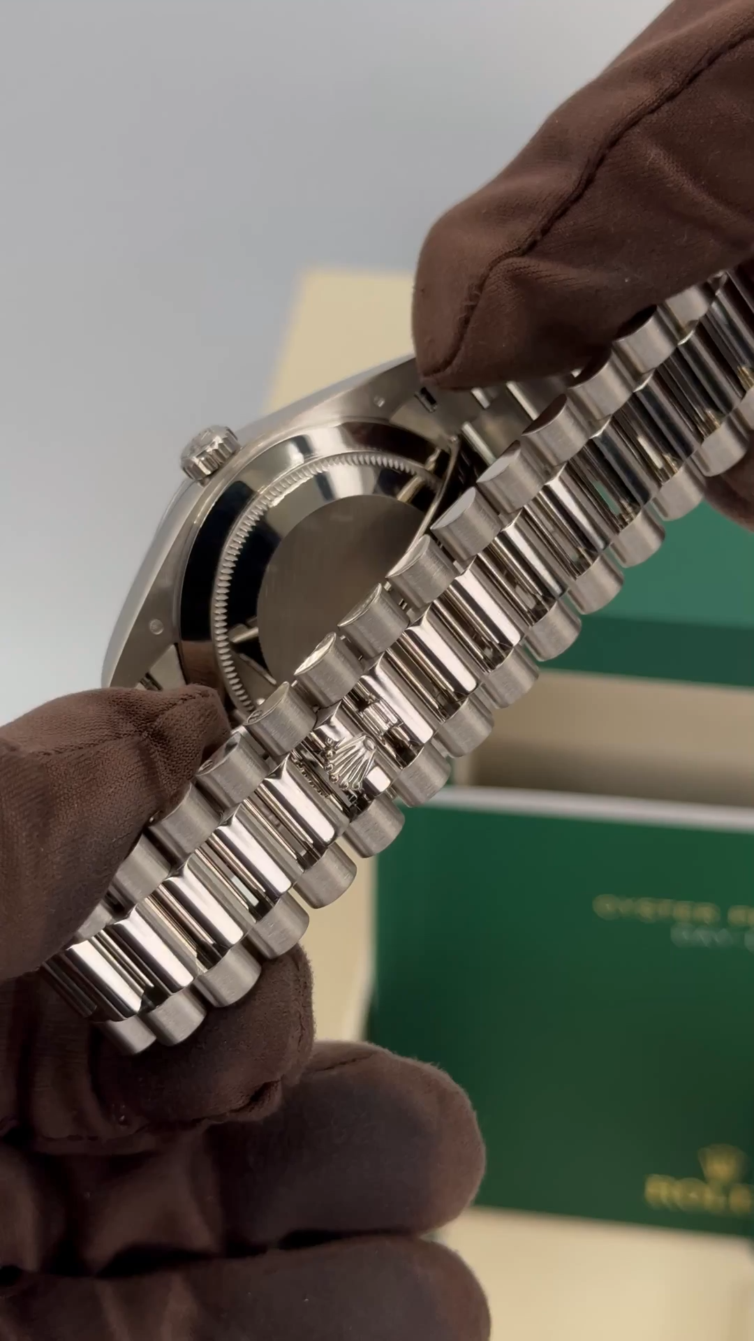 Rolex Day-Date 40mm 228239 White Gold Olive Dial