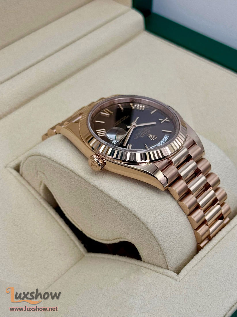 Rolex Day-Date 40mm 228235 Presidential Everose Gold Chocolate Dial