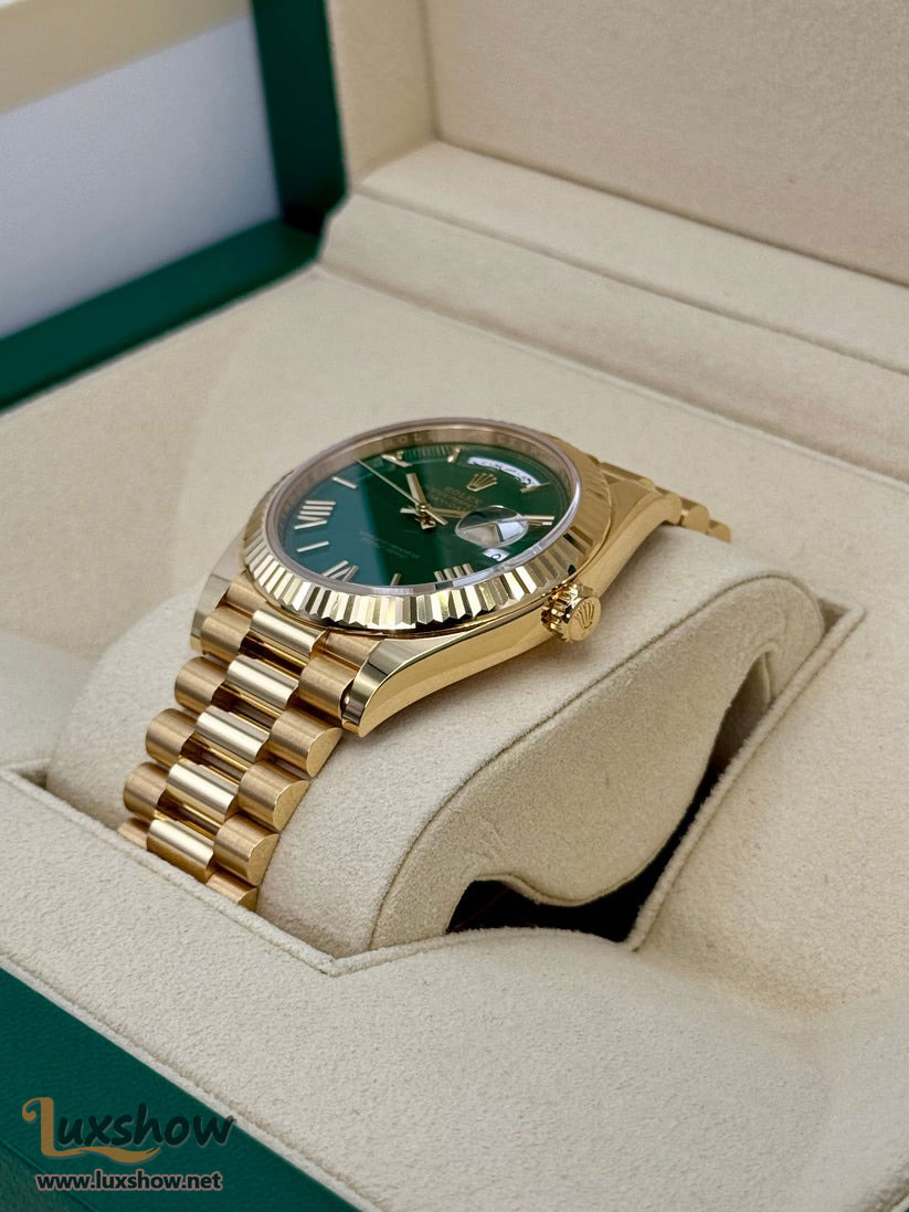 Rolex Day-Date 40mm 228238 Arabic Calendar Green Dial
