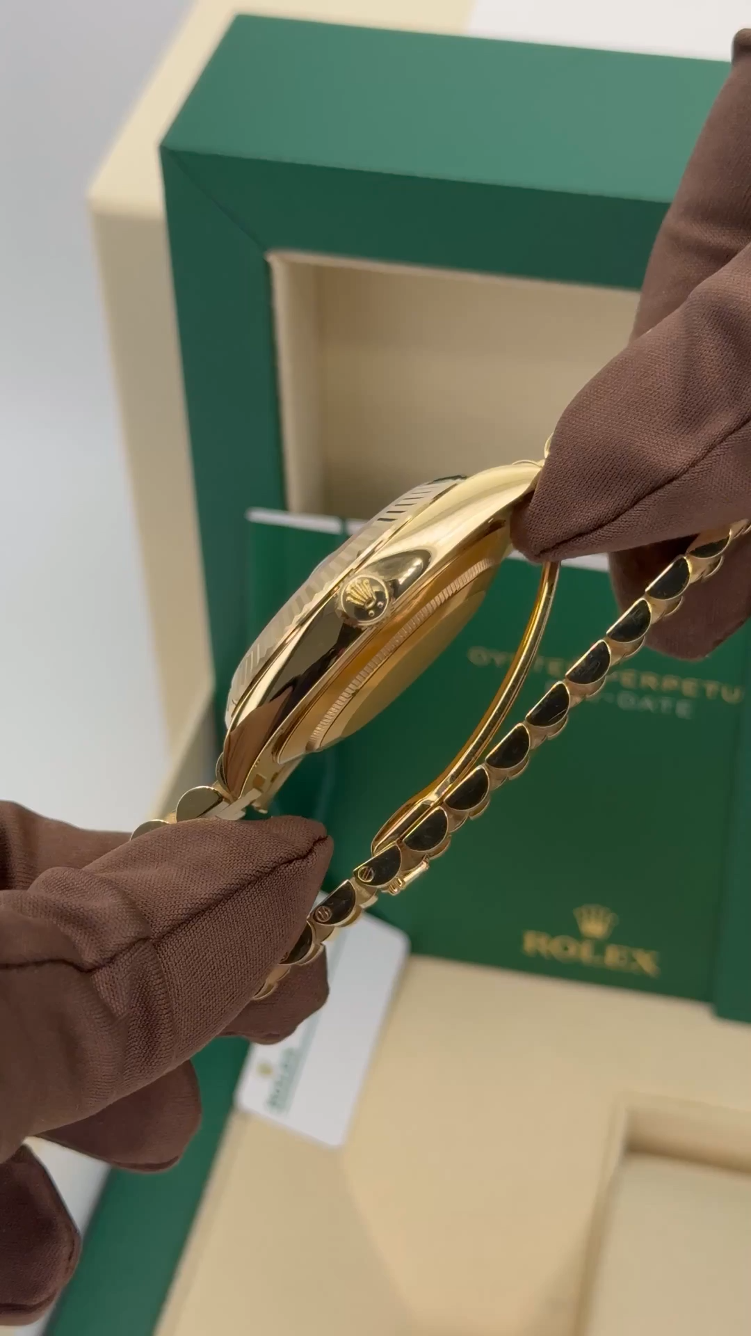 Rolex Day-Date 40mm 228238 Arabic Calendar Green Dial