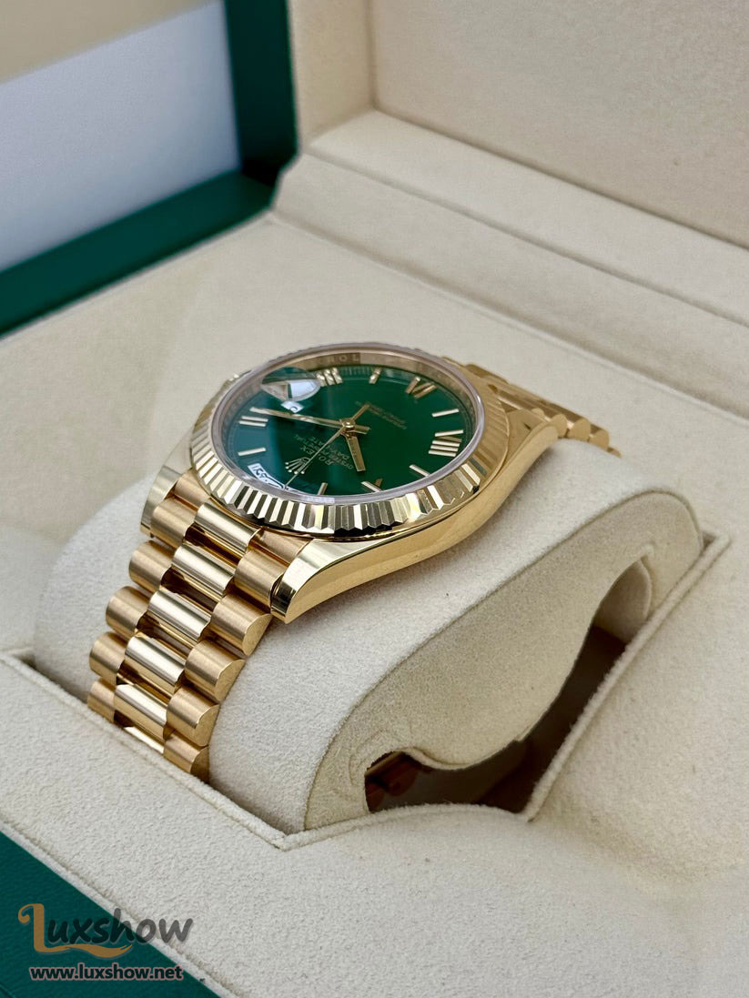 Rolex Day-Date 40mm 228238 Arabic Calendar Green Dial
