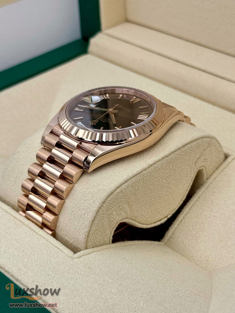 Rolex Day-Date 40mm 228235 Presidential Everose Gold Chocolate Dial