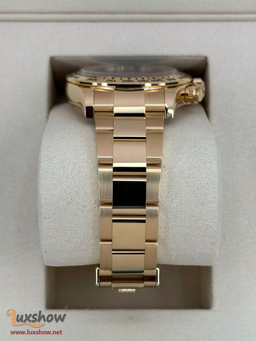 Rolex Cosmograph Daytona 40mm 126508 18kt Yellow Gold Oyster Bracelet a 18kt Yellow Gold Bezel with an Intense Black and Champagne Colour Dial