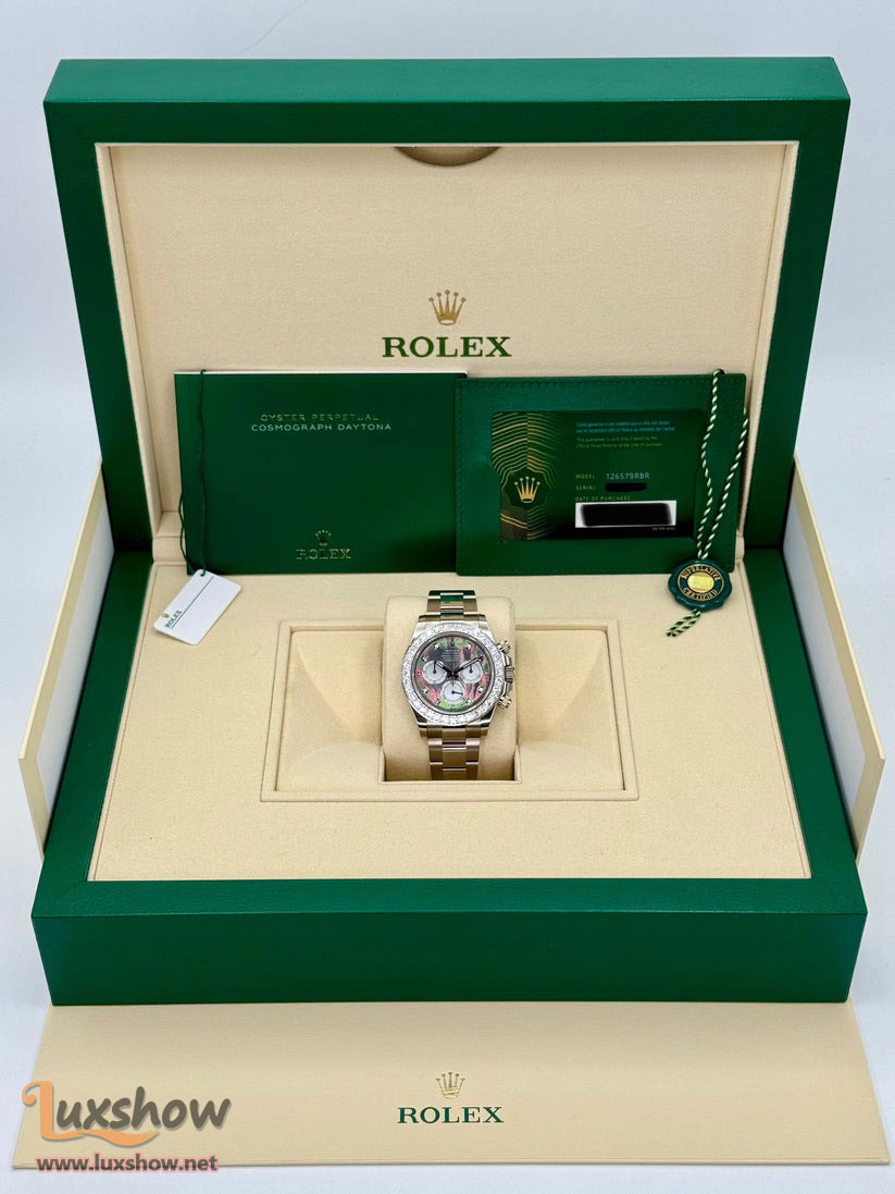 Rolex Cosmograph Daytona 40mm 126579RBR 18k White Gold Mother of Pearl Diamond Dial Factory Diamond Bezel Oyster Bracelet