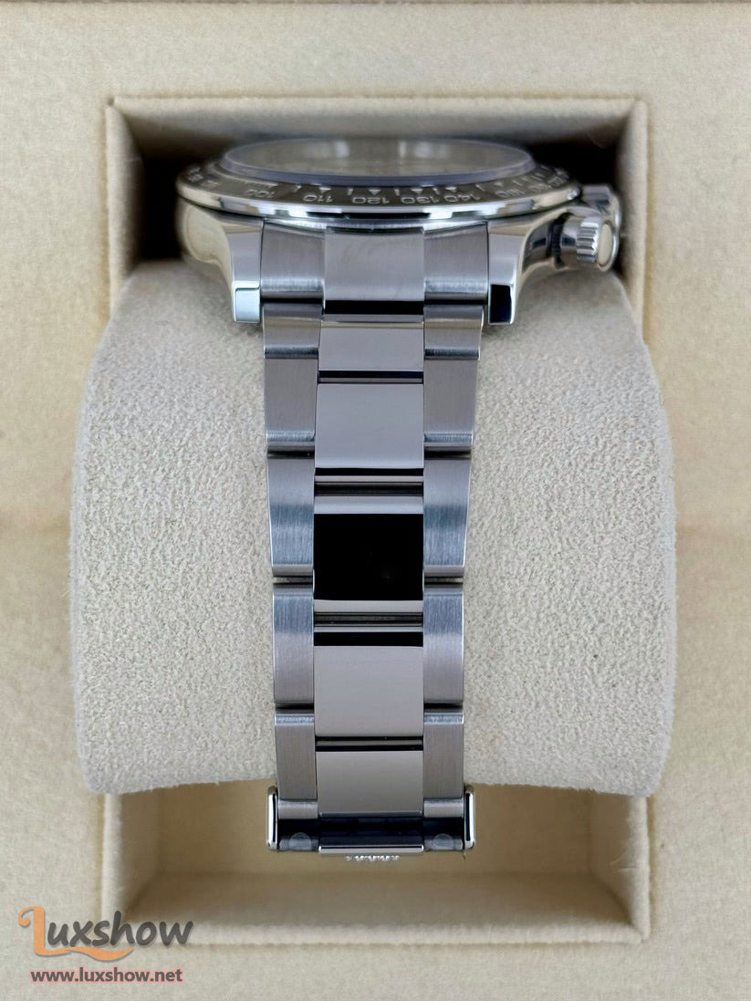 Rolex Cosmograph Daytona 40mm 126500LN / 126500 Oystersteel White Panda Dial with Oyster Bracelet