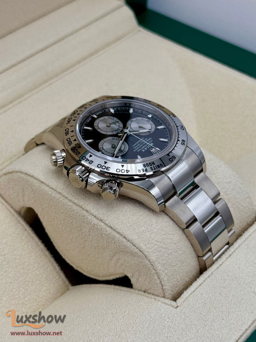 2024 Rolex Cosmograph Daytona 40mm 126509 18 kt White Gold Black Dial Oyster Bracelet