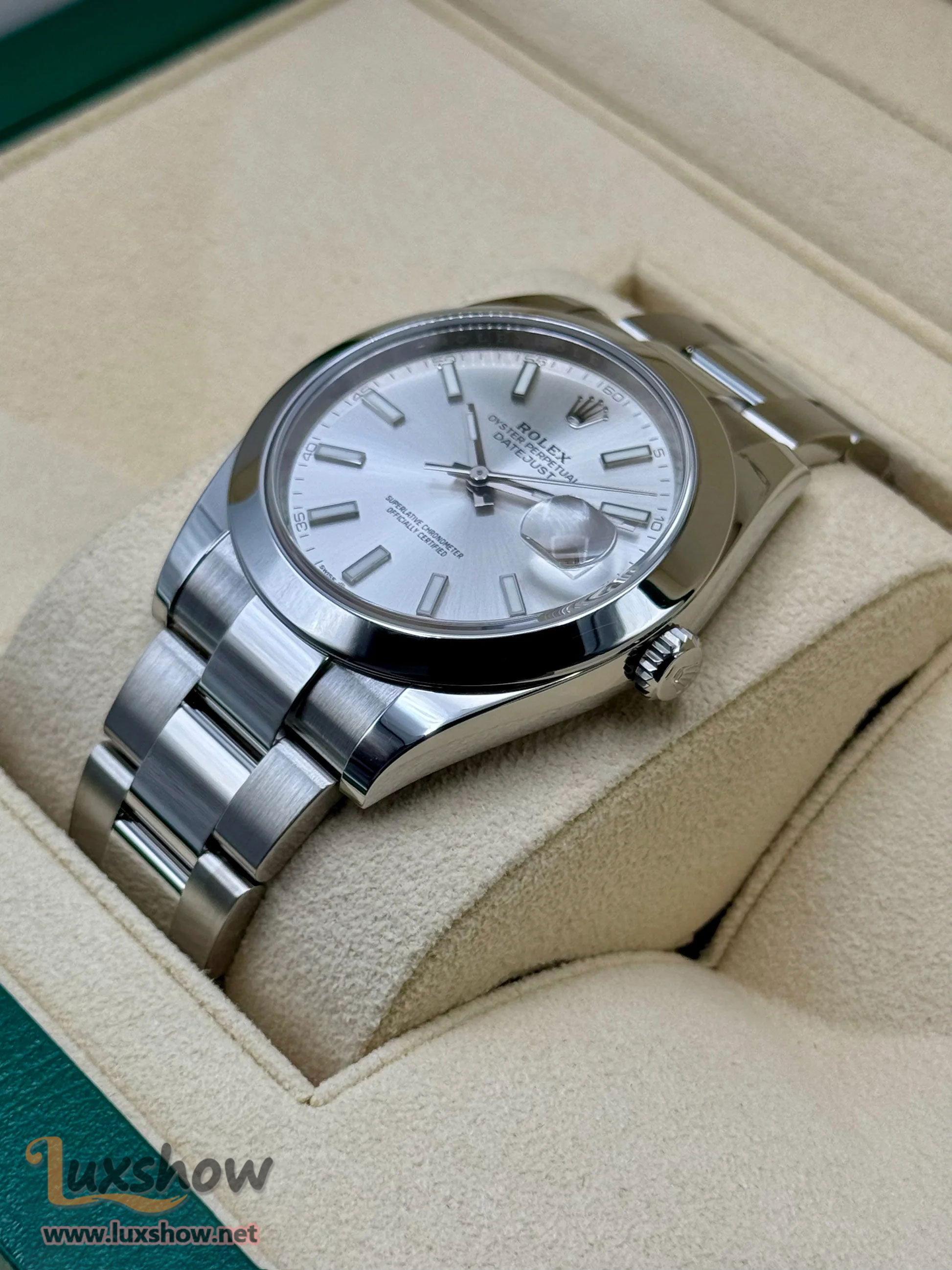 Rolex Datejust 41mm 126300 Stainless Steel Oyster Silver Dial