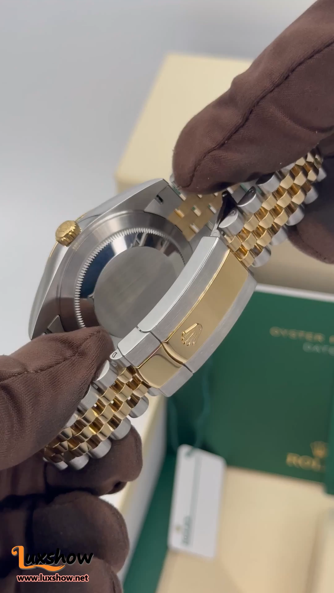 Rolex Datejust 41mm 126333 Two-Tone Jubilee Champagne Dial