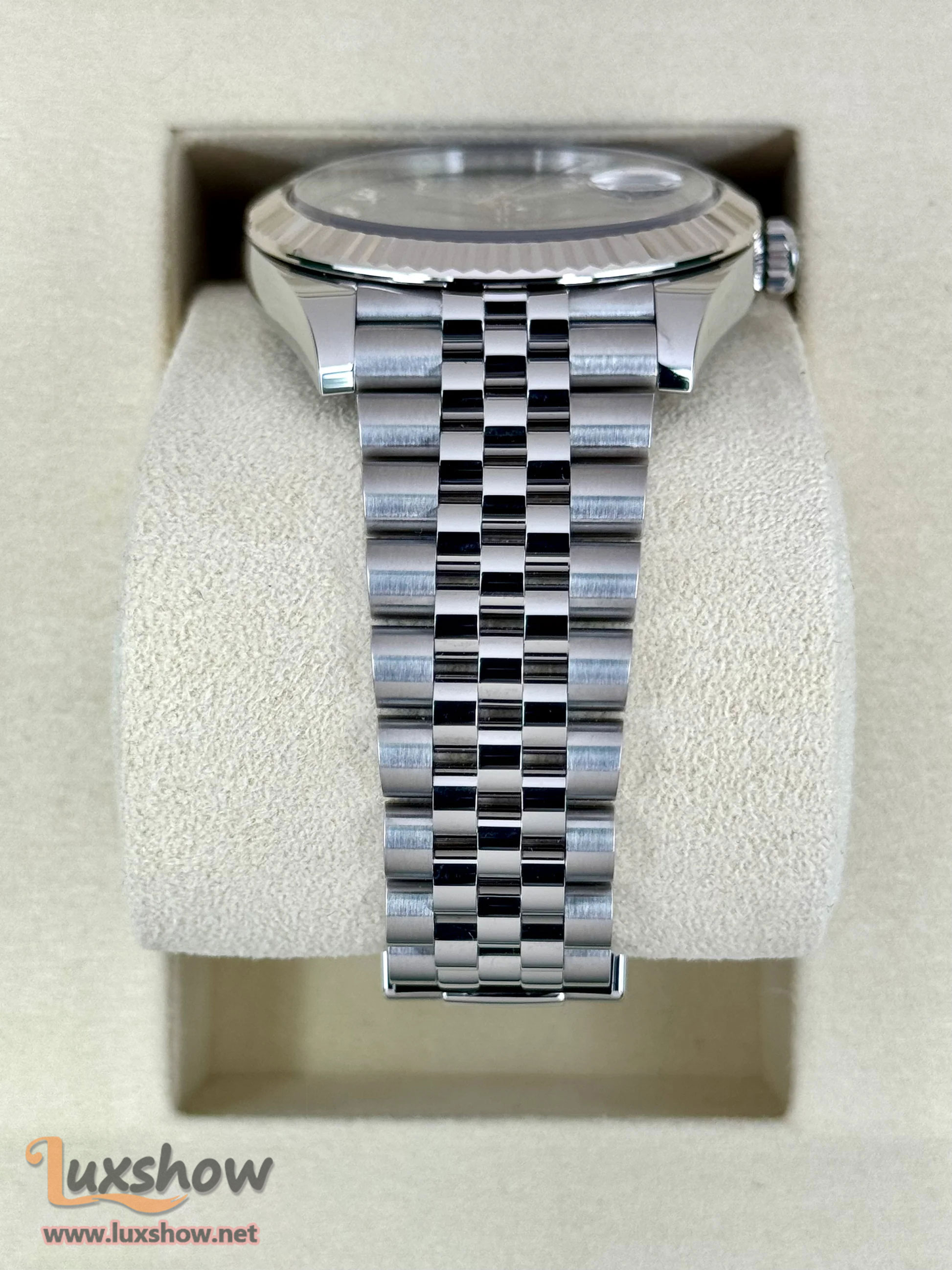 2025 Rolex Datejust 41mm 126334 Stainless Steel Jubilee Blue Diamond Dial