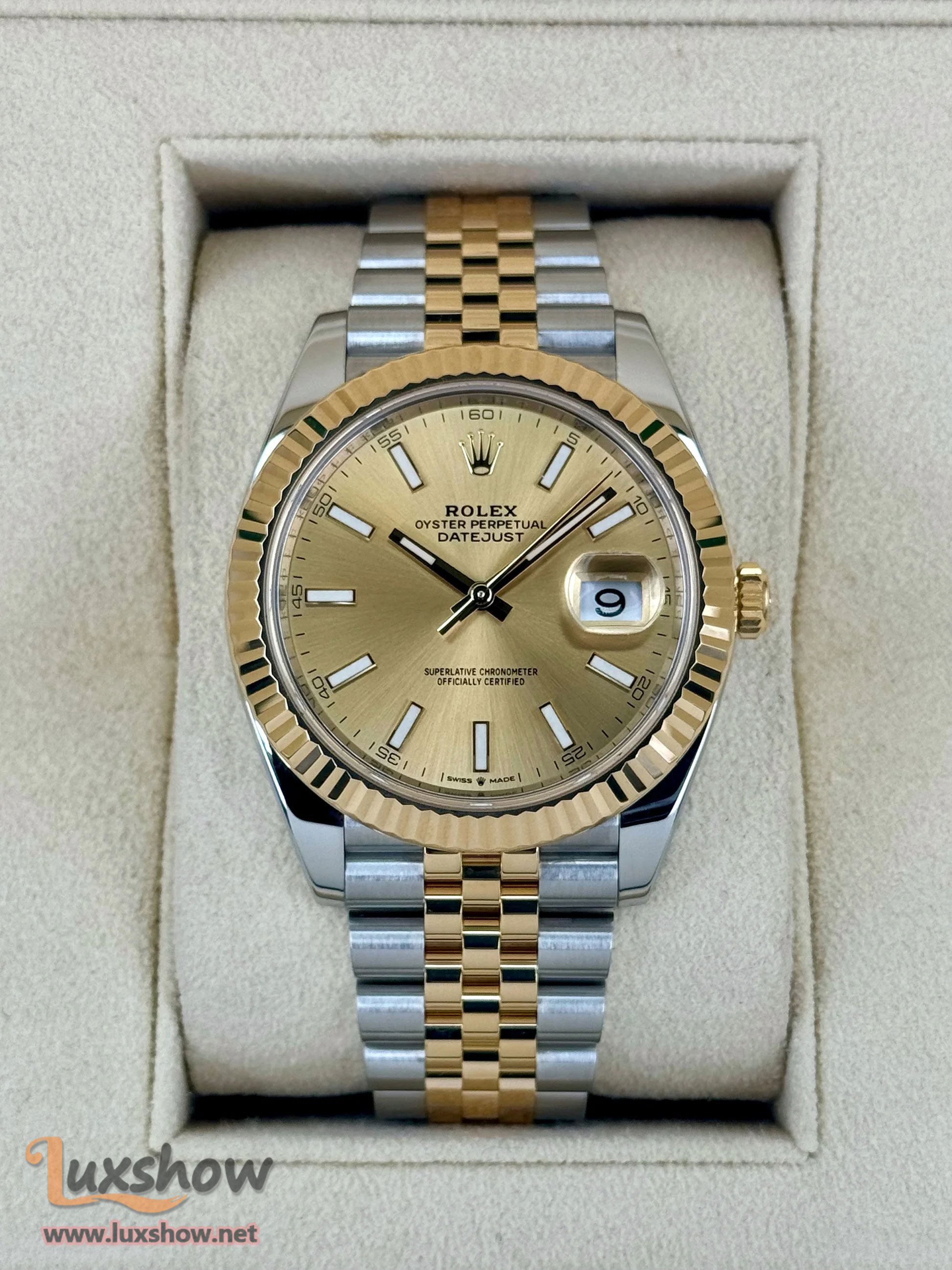 Rolex Datejust 41mm 126333 Two-Tone Jubilee Champagne Dial