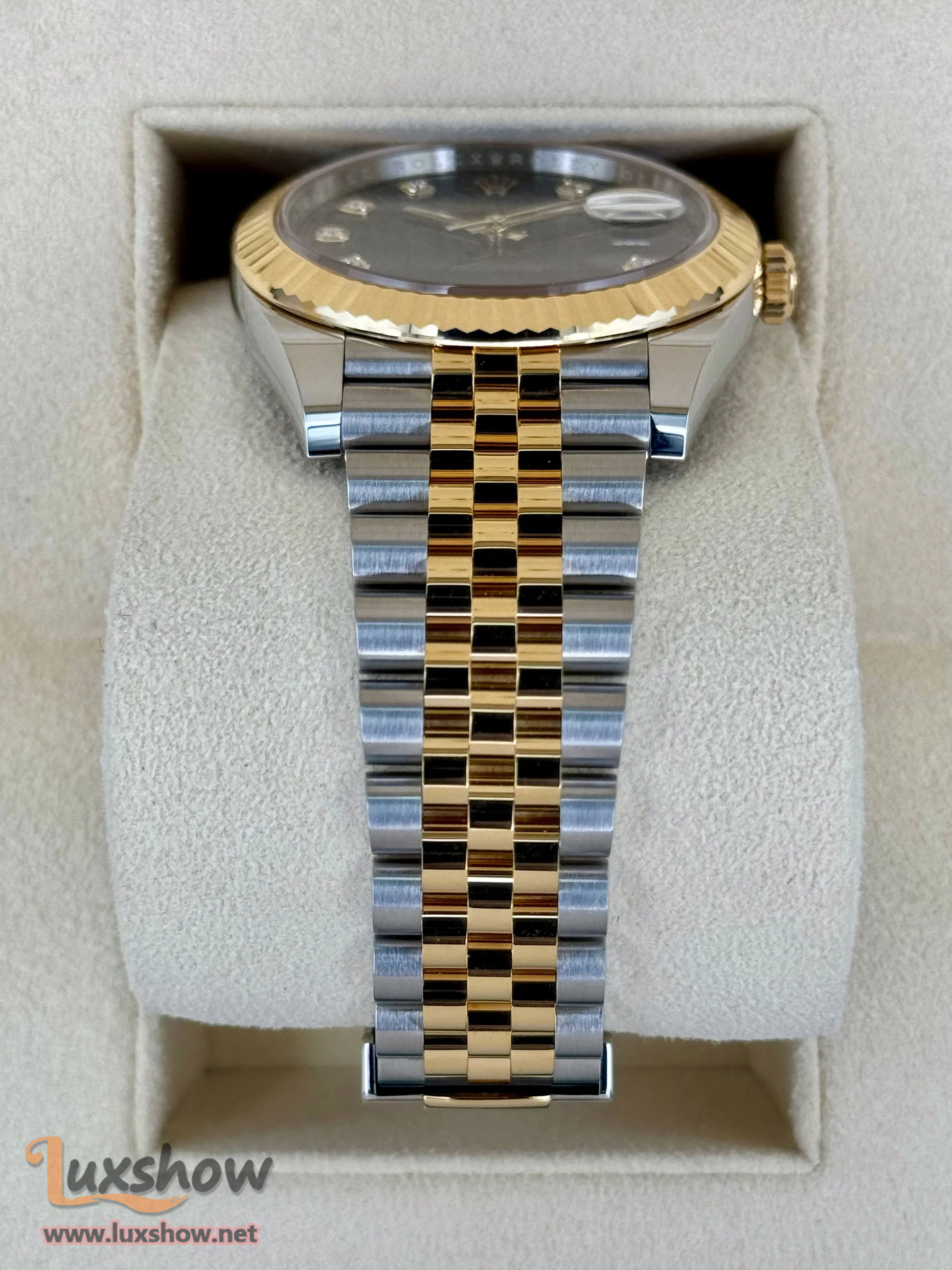 Rolex Datejust 41mm 126333 Two-Tone Jubilee Black Diamond Dial