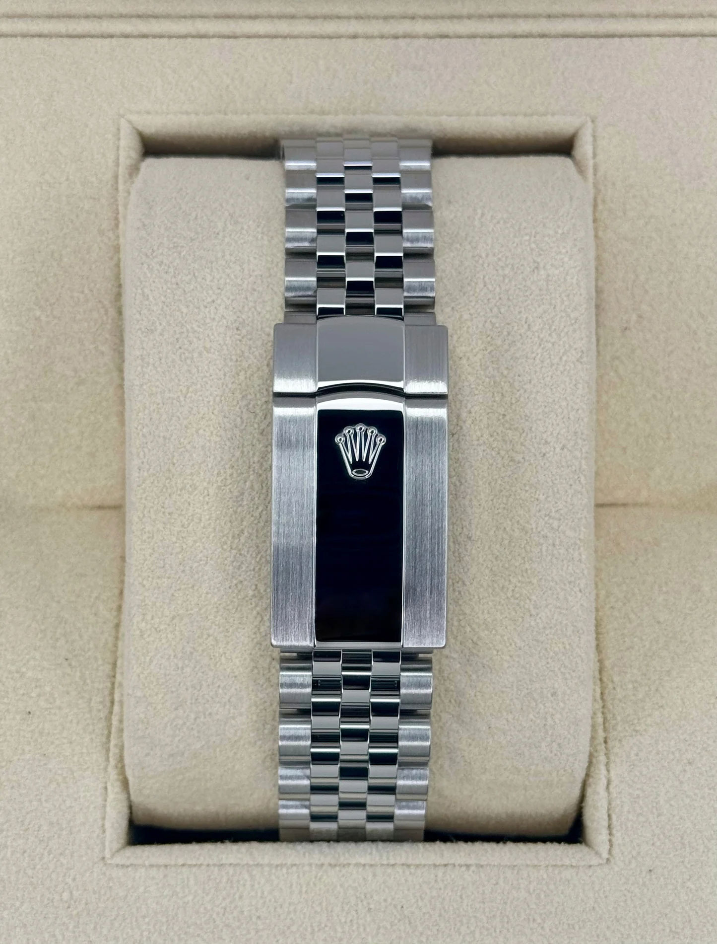 Rolex Datejust 41mm 126300 Stainless Steel Jubilee Green Dial