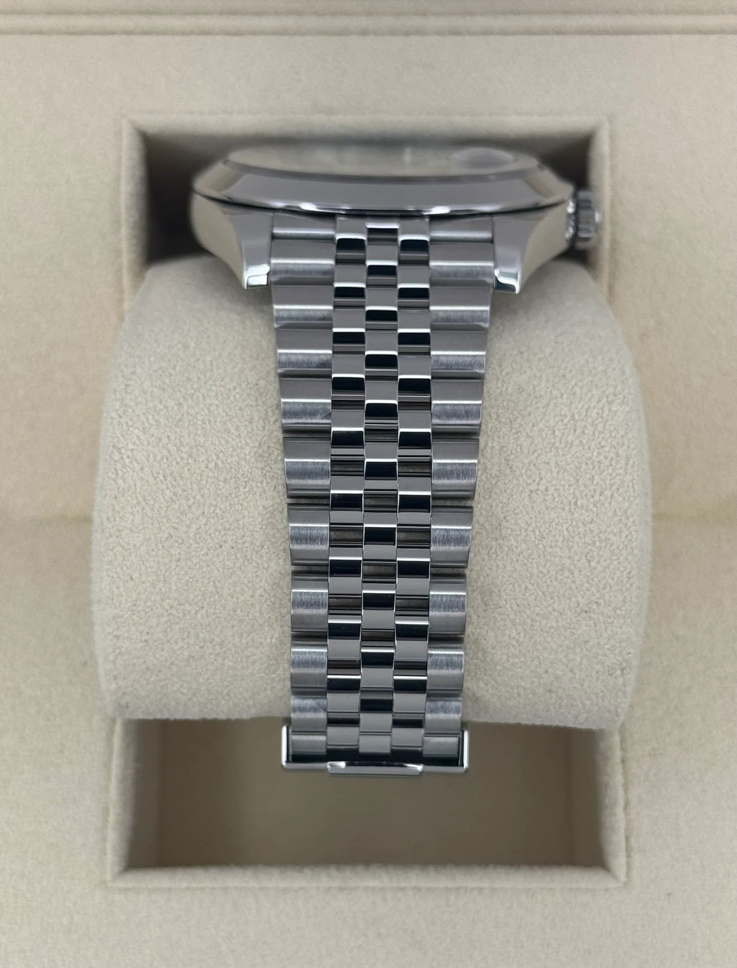 Rolex Datejust 41mm 126300 Stainless Steel Jubilee Green Dial