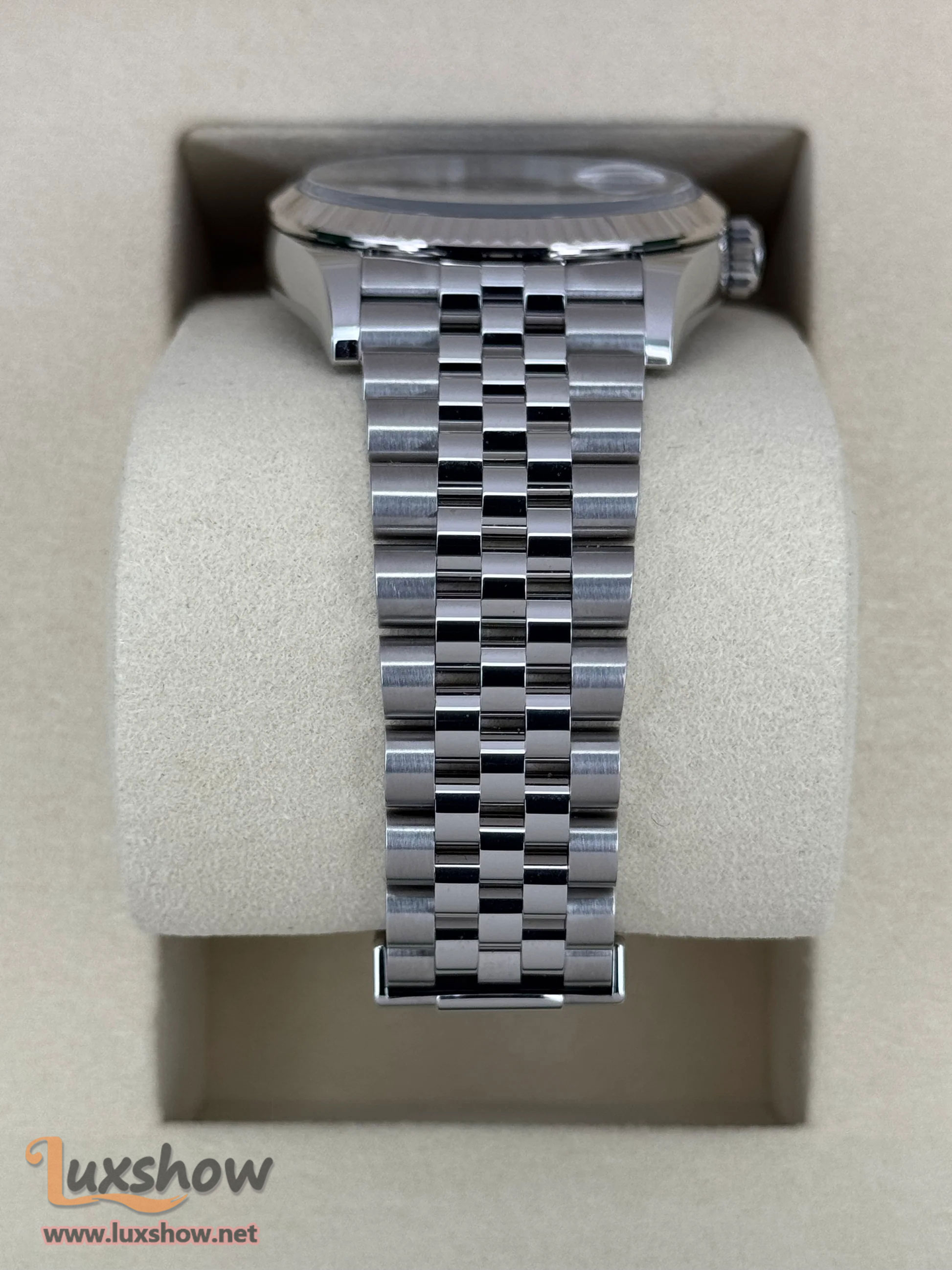 Rolex Datejust 36mm 126234 Stainless Steel Jubilee Black Dial