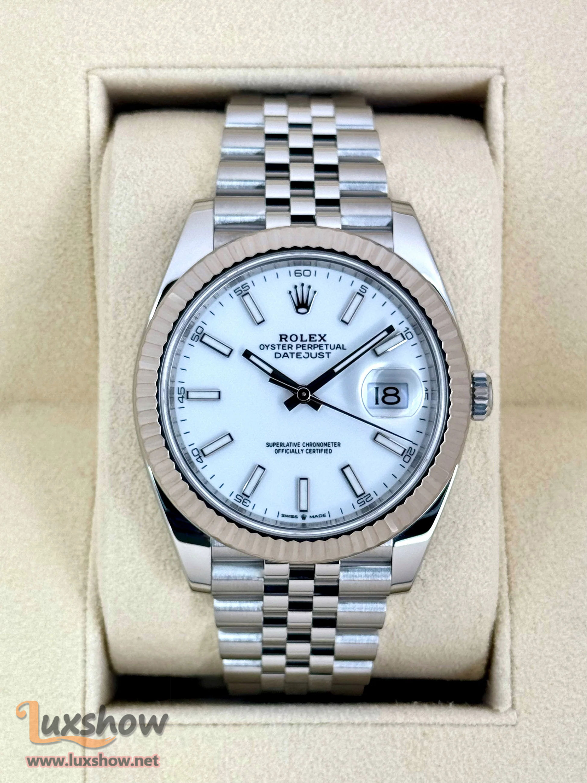 Rolex Datejust 41mm 126334 Stainless Steel Oyster Silver Dial