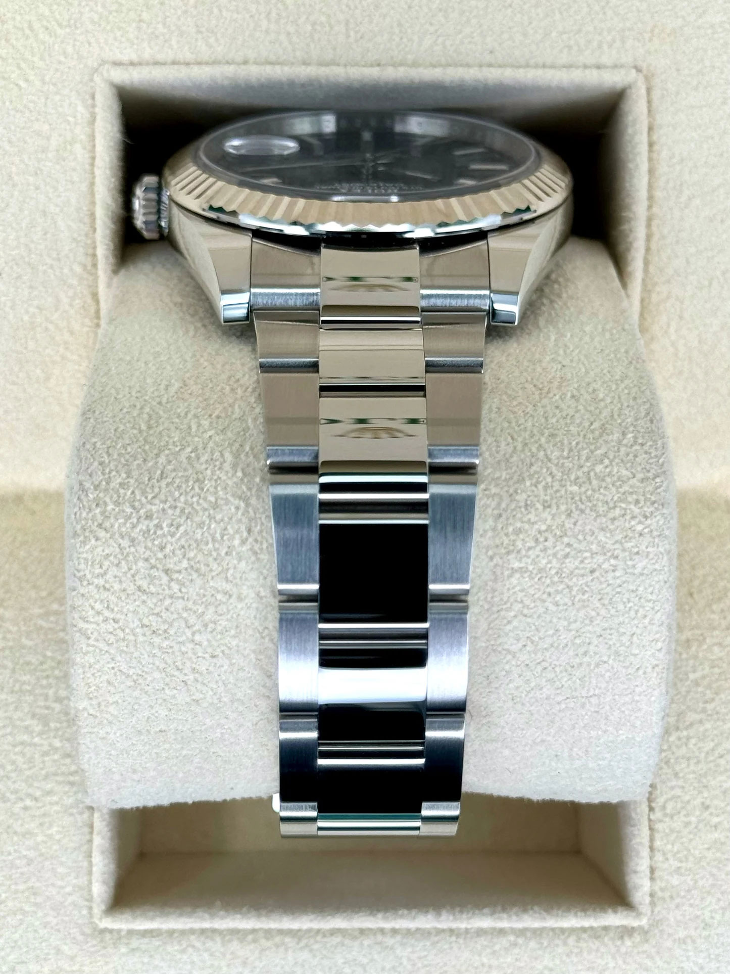 Rolex Datejust 41mm 126334 Oyster Black Dial