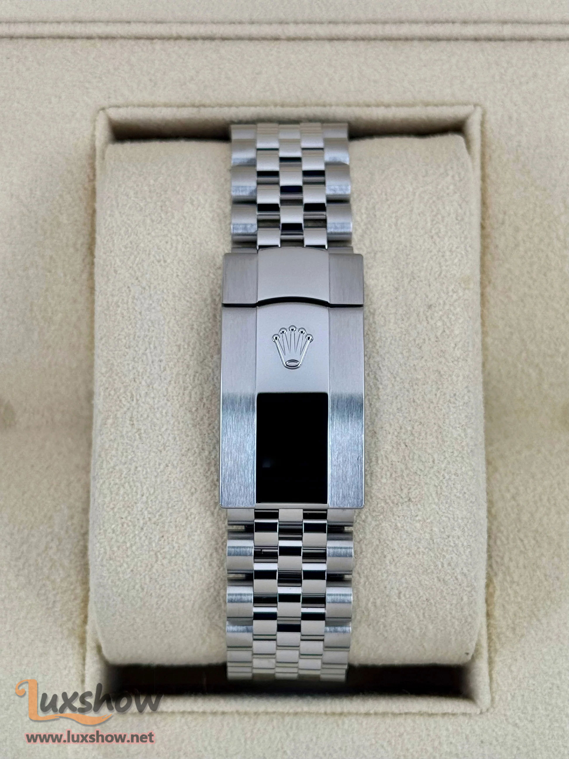 Rolex Datejust 36mm 126234 Stainless Steel Jubilee Silver Dial